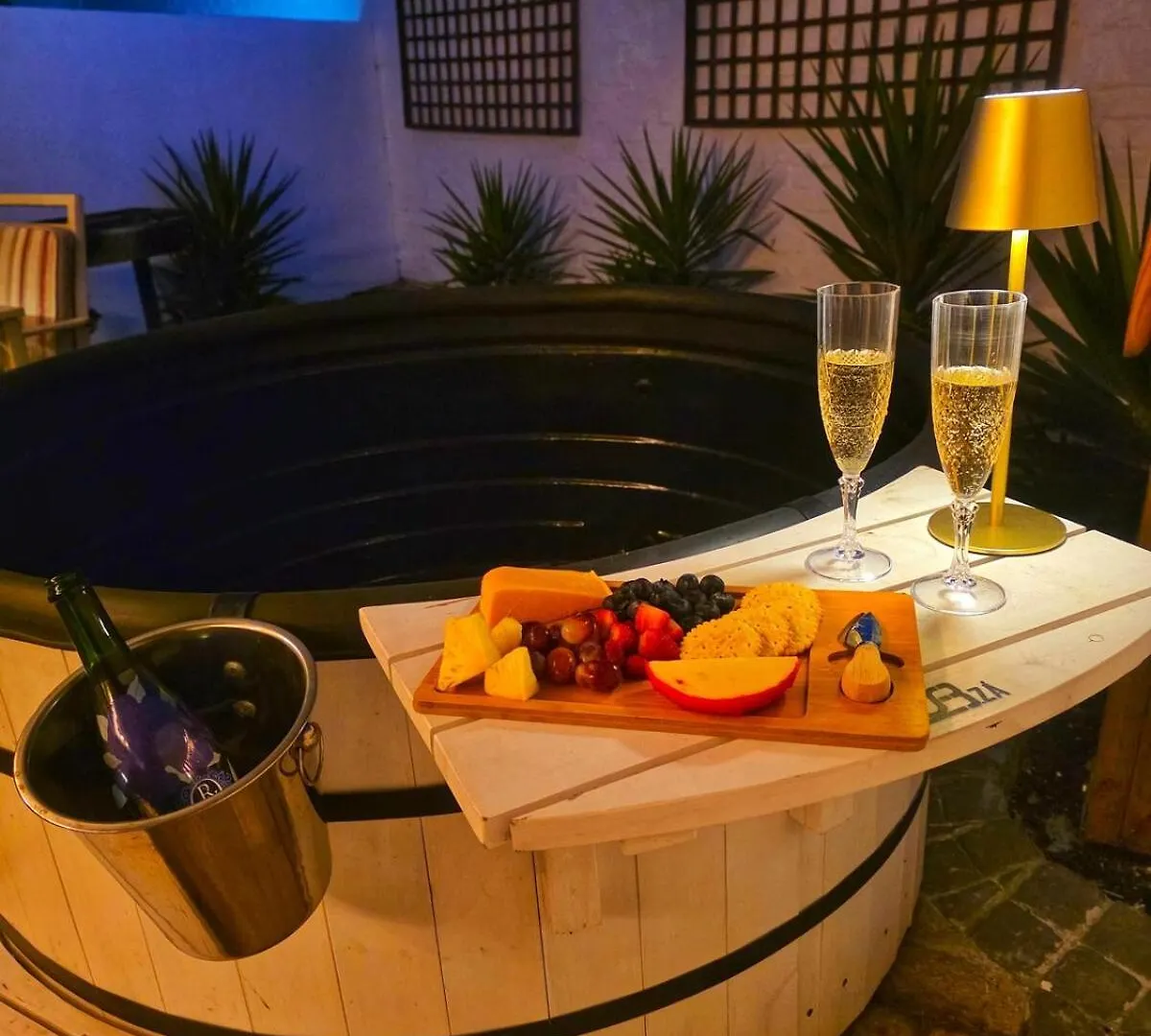 Spring Tide Beach Flat Child Petfriendly Hot Tub Bloubergstrand